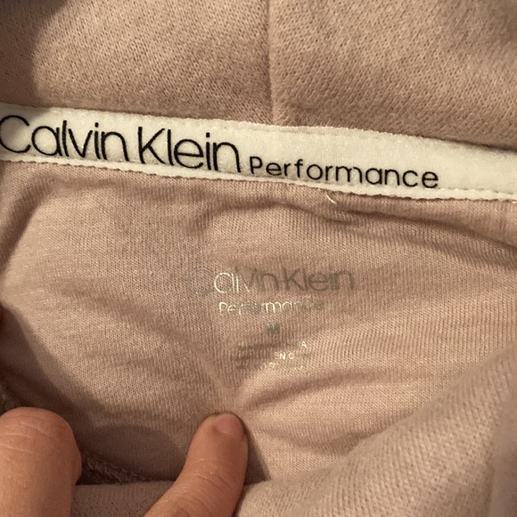 Calvin Klein performance sweatshirt muted pink/lavender color with cowel neck - Picture 5 of 5